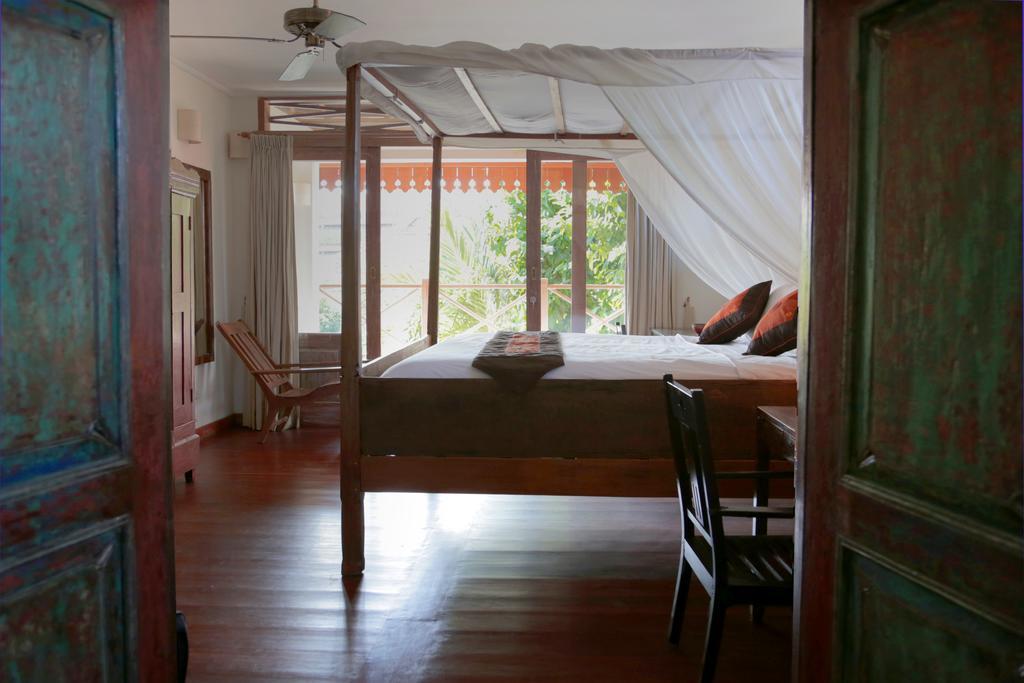 Villa Varuna Legian Zimmer foto