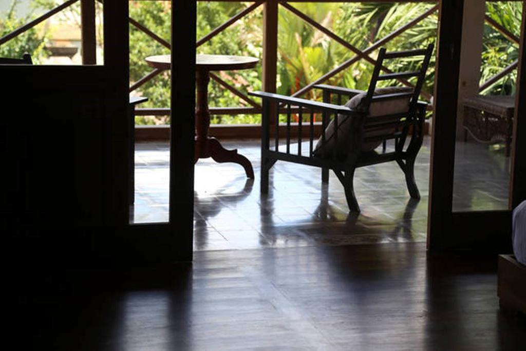 Villa Varuna Legian Zimmer foto